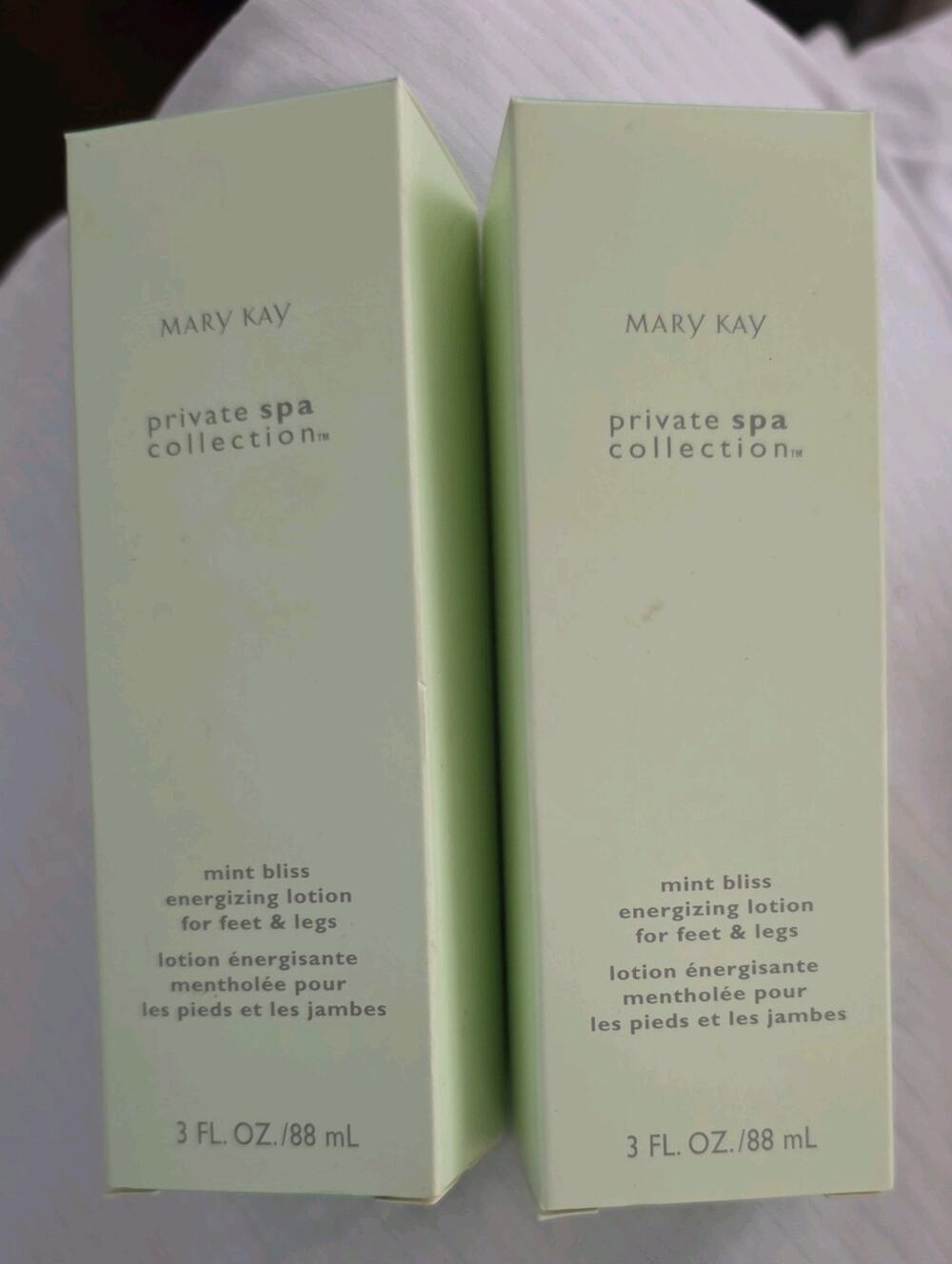 SET OF 2 MARY KAY MINT BLISS ENERGIZING LOTION FOR FEET AND LEGS NIB NOS